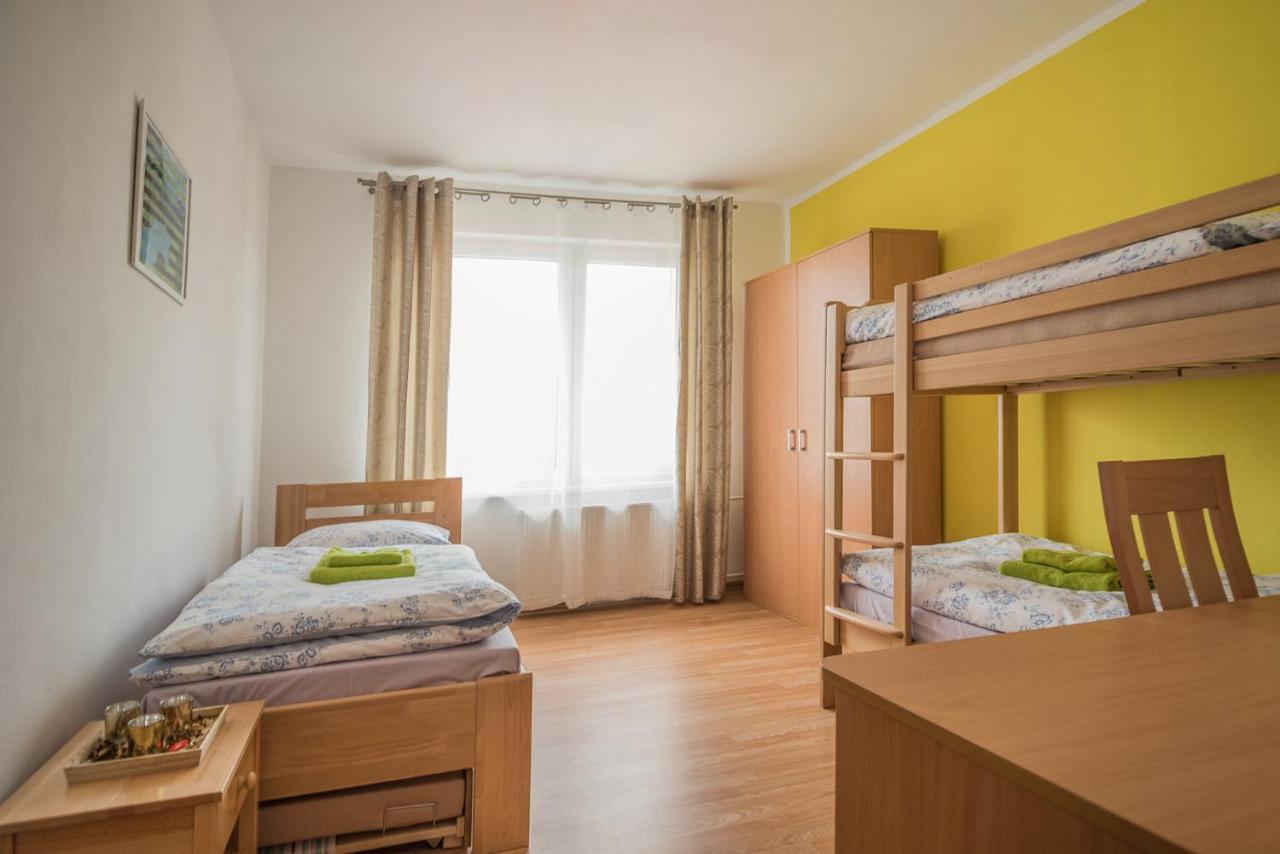 Hybadlo Motell Liptovský Hrádok Exteriör bild